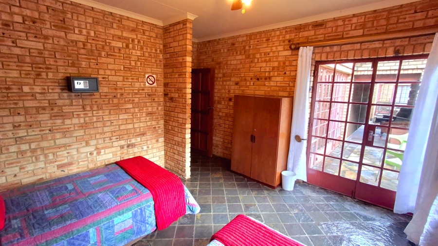 Commercial Property for Sale in Willow Grange Free State